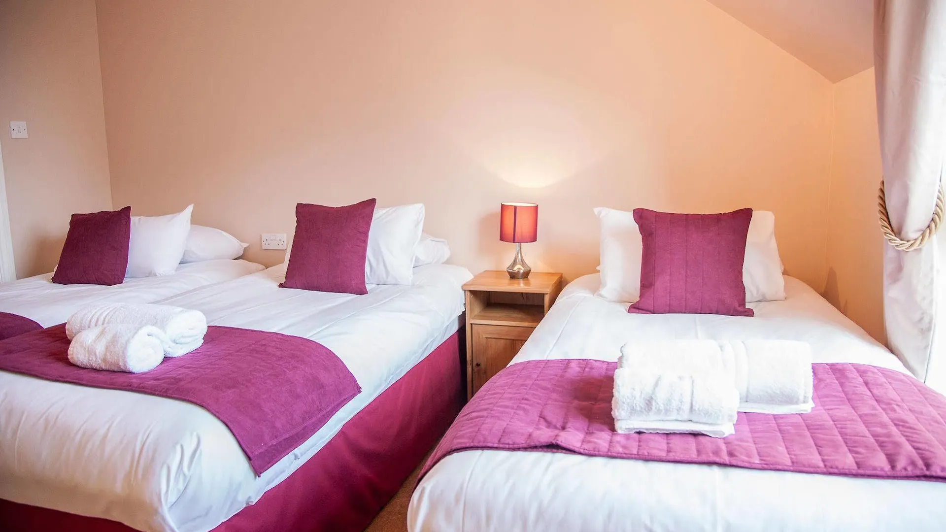 Royal Mile Accommodation EDI Apartman