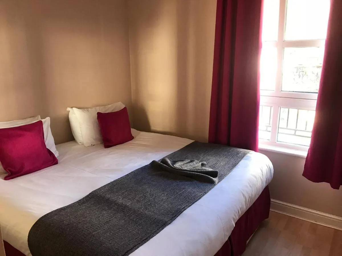 Royal Mile Accommodation EDI Apartman